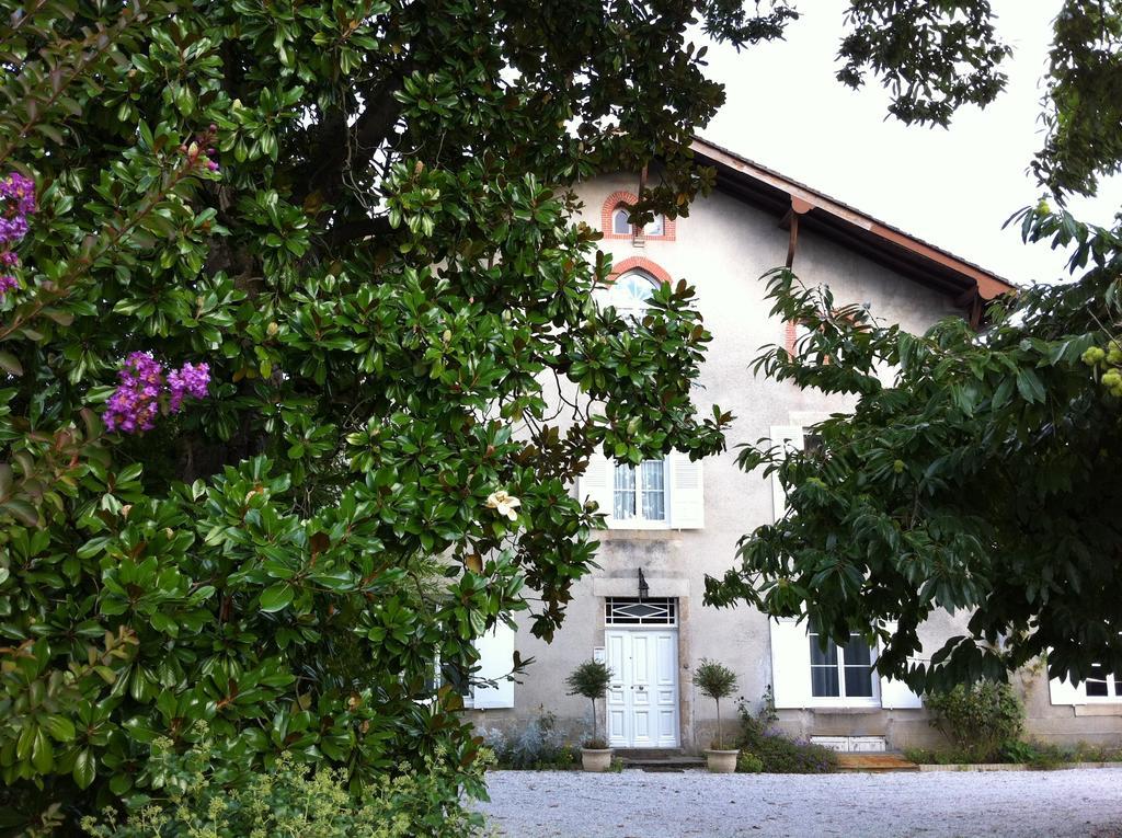 Le Clos De La Muse Saint-Junien Luaran gambar